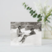Carte Postale Filles dans la neige, 1922 (Debout devant)