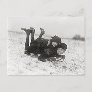Carte Postale Filles faisant de la luge, 1915