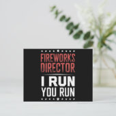 Carte Postale Fireworks Director I Run You Run Funny 4 juillet (Debout devant)