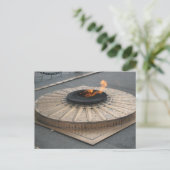 Carte Postale Flamme éternelle (Debout devant)