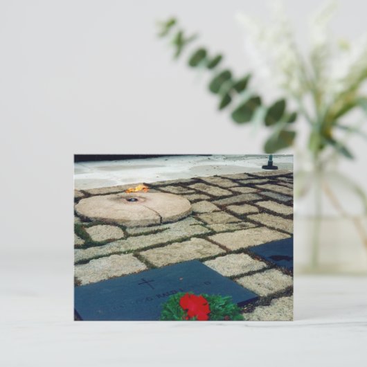 Carte Postale flamme éternelle jfk (Debout devant)