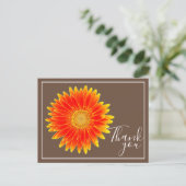 Carte Postale Fleur de marguerite orange avec fond marron Merci (Debout devant)