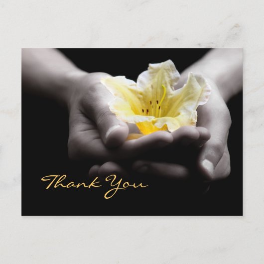 Carte Postale Fleur Jaune Délicate En Merci Dans Les Mains (Devant)