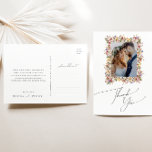 Carte Postale Fleur sauvage coloré Meadow Photo Mariage Merci<br><div class="desc">Cette carte postale fleur sauvage colorée de pré photo mariage merci est parfait pour votre simple, whimsical boho arc-en-ciel mariage d'été. Les fleurs aux couleurs rose, jaune, orange et or, qui donnent à ce produit l'impression d'un élégant jardin vintage minimaliste de printemps hippie. Le design moderne est artistique et délicat,...</div>