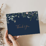 Carte Postale Fleur sauvage de jardin d'automne Merci<br><div class="desc">Ce fleur sauvage de jardin d'automne vous remercie carte postale est parfait pour un mariage rustique. Le design est composé de fleurs sauvages peintes à la main rose, rousse, rose et violette avec des papillons. Customisez le dos de la carte postale, y compris vos noms, votre adresse de retour et...</div>