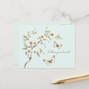 Carte Postale Fleurs blanches de menthe papillons
