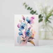 Carte postale Fleurs d'aquarelle violet et bleu (Debout devant)