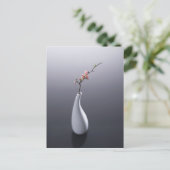 Carte Postale Fleurs de cerisier dans le vase (Debout devant)