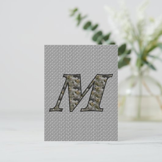 Carte Postale Fleurs d'hydrangea avec initiale de monogramme M (Debout devant)