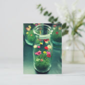 Carte Postale Fleurs en bouteille (Debout devant)