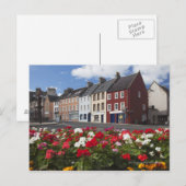 Carte Postale Fleurs Le Long D'Une Rue Dans Un Quartier Résident (Devant / Derrière)