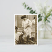 Carte Postale Flirt français - Pinup Vintage (Debout devant)