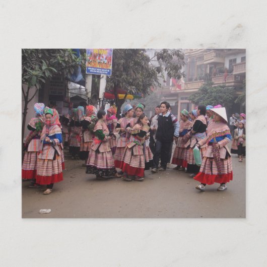 Carte Postale Flower Hmong aller au marché (Devant)