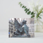 Carte Postale Fontaine à Paris près de Notre Dame (Debout devant)