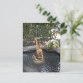 Carte Postale Fontaine de sirène (Debout devant)