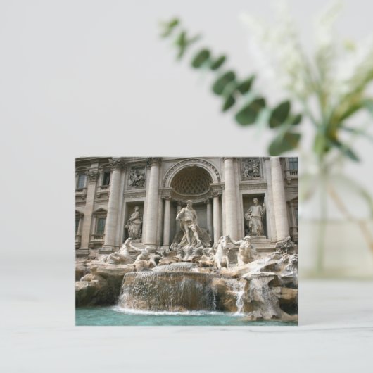 Carte Postale Fontaine de Trevi (Fontana di Trevi) - Rome (Debout devant)