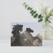 Carte Postale Fontaine, Monument des Girondins, Bordeaux, (Debout devant)