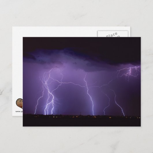 Carte Postale Foudre violette dans un désert nocturne Tempête to (Devant / Derrière)