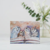 Carte Postale Four reading owls (Debout devant)