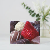 Carte Postale Fraise et chocolat (Debout devant)