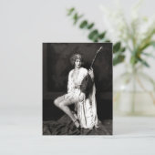 Carte postale française du début des années 1900 (Debout devant)