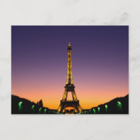 France, Paris, Tour Eiffel au coucher du soleil.