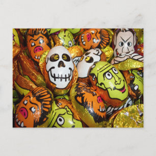 Carte Postale Friandises en feuille de métal de monstres classiq