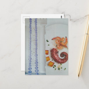 Carte Postale Fruits de mer dans une salle collage surréaliste