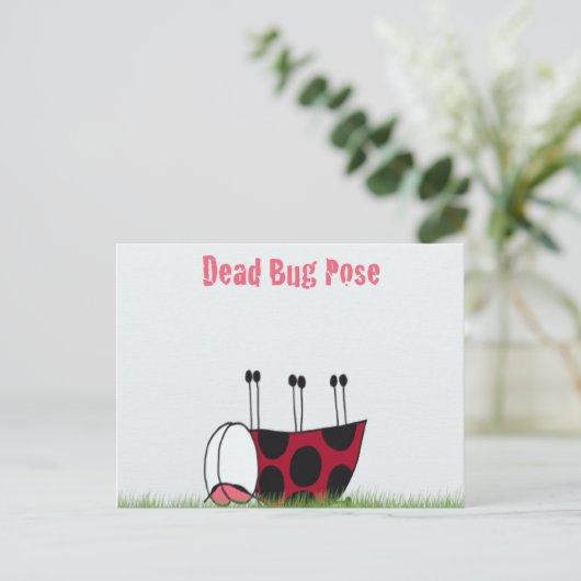 Carte Postale Funny Ladybug Dead Bug Yoga Pose (Debout devant)