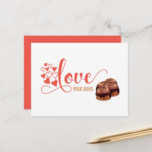 Carte Postale Funny Valentine's Day Love Your Buns Joke Card (Devant/Arrière en situation)