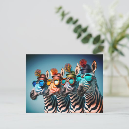 Carte Postale Funny Zebras mignon Zoo Animaux Fête Casquettes Lu (Debout devant)