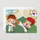 Carte Postale Garçon de karaté jugeant en bois avec des autres (Devant / Derrière)