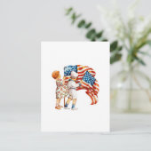 Carte Postale Garçon et fille agitant des drapeaux (Debout devant)