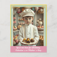 Garçon mignon avec des friandises gourmandes faite