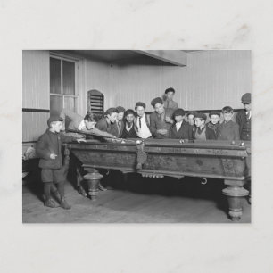 Carte Postale Garçons jouant au billard, 1909