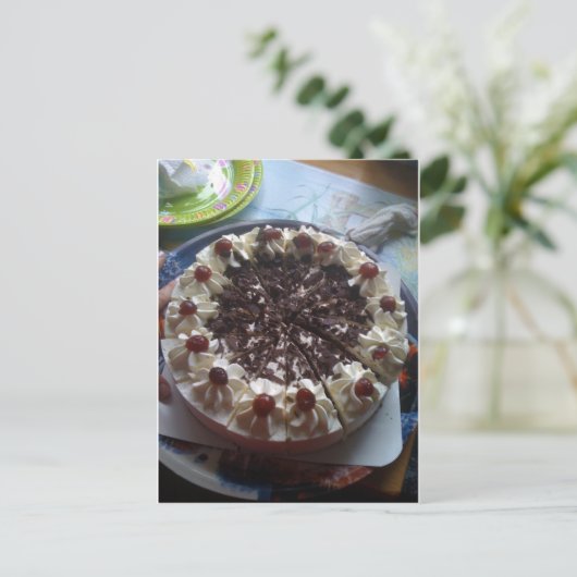 Carte Postale Gateau (Debout devant)