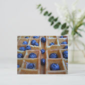 Carte Postale gaufre aux bleuets (Debout devant)