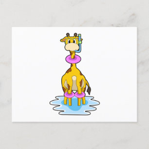Carte Postale Girafe à la piscine avec un cercle de natation