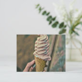 Carte Postale Glace à la crème froide et glaciale (Debout devant)