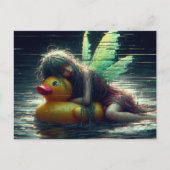 Carte Postale Glitch Fairy endormi sur un flotteur de piscine de (Devant)