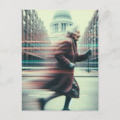 Carte Postale Glitch Funny Adorable Granny Running (Devant)