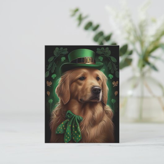 Carte Postale Golden Retriever Dog in St. Patrick's Day (Debout devant)