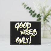 Carte Postale Good Vibes Only Grungy (Debout devant)