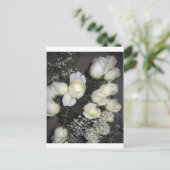 CARTE POSTALE GORGEANT BOUQUET DE ROSES BLANCHES (Debout devant)