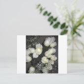 CARTE POSTALE GORGEANT BOUQUET DE ROSES BLANCHES (Debout devant)