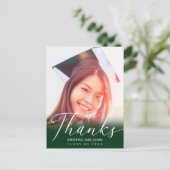 Carte Postale Graduation Photo Script moderne Merci vert (Debout devant)