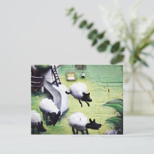 Carte Postale Graffiti / Saut à mouton de rue (Debout devant)