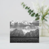 Carte Postale Grand Teton Mountain Range en noir et blanc (Debout devant)