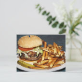 Carte Postale grande double demi-livre burger frites et cola (Debout devant)