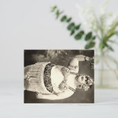 Carte Postale Grande et belle (Debout devant)